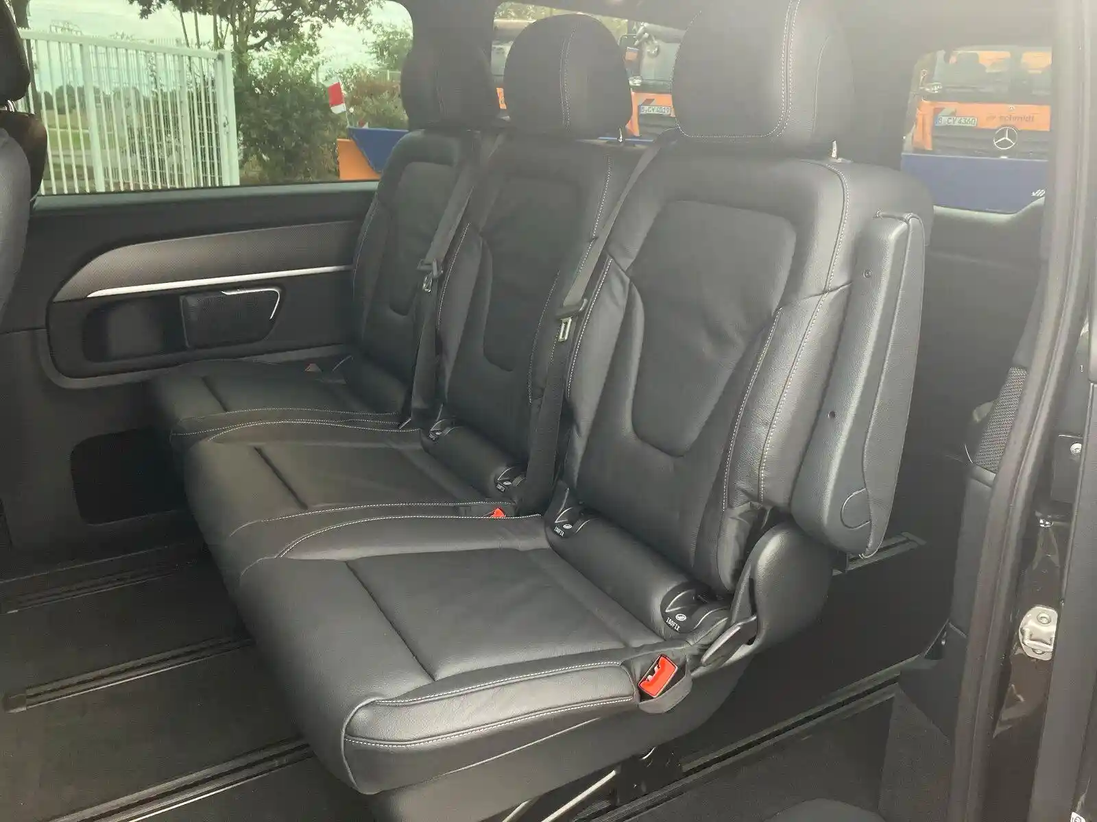 Mercedes-Benz V 250