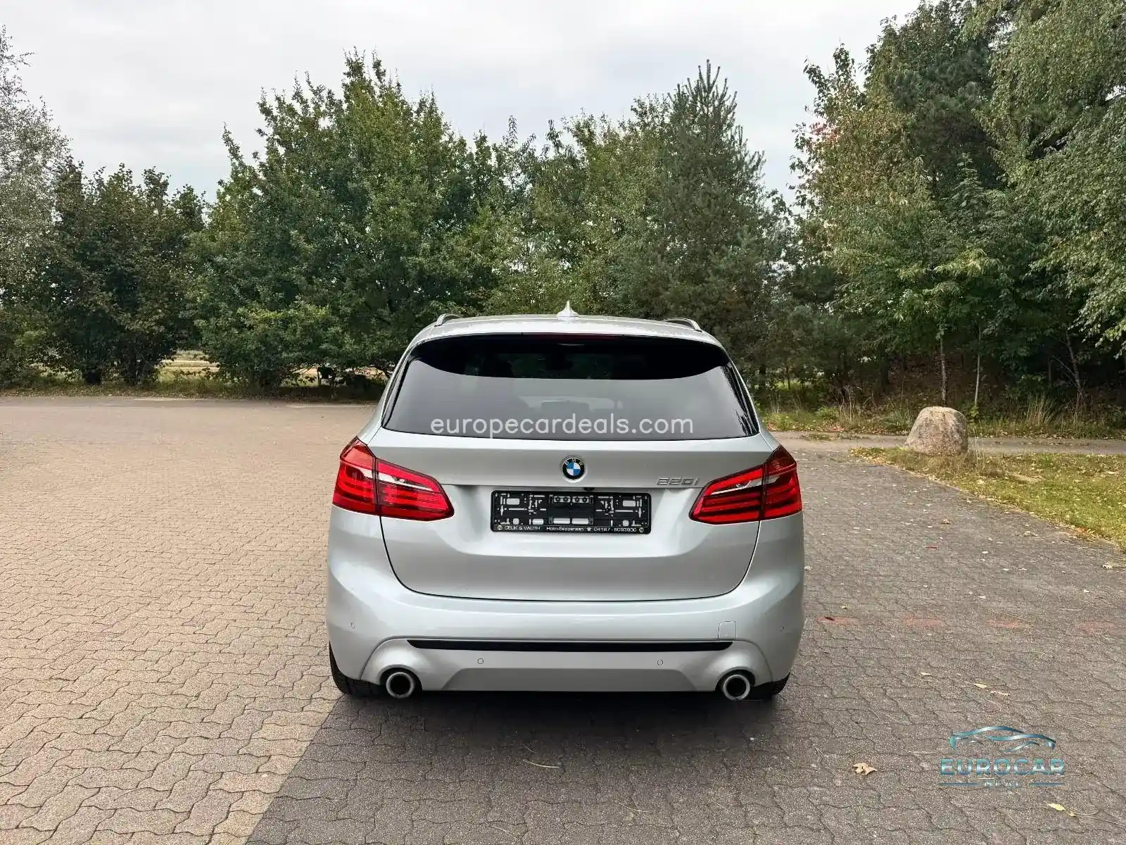BMW 220