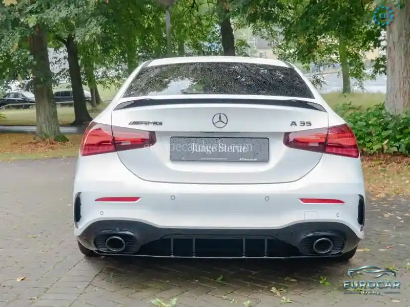 Mercedes-Benz A 35 AMG