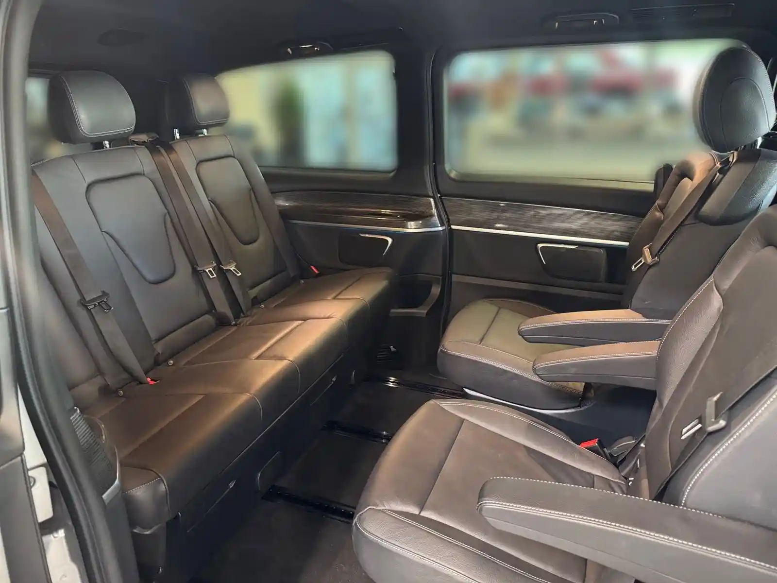 Mercedes-Benz V 250