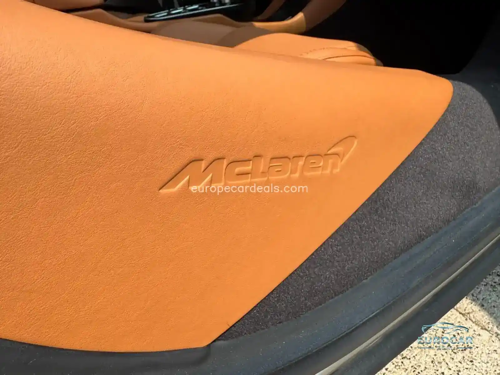 McLaren GT