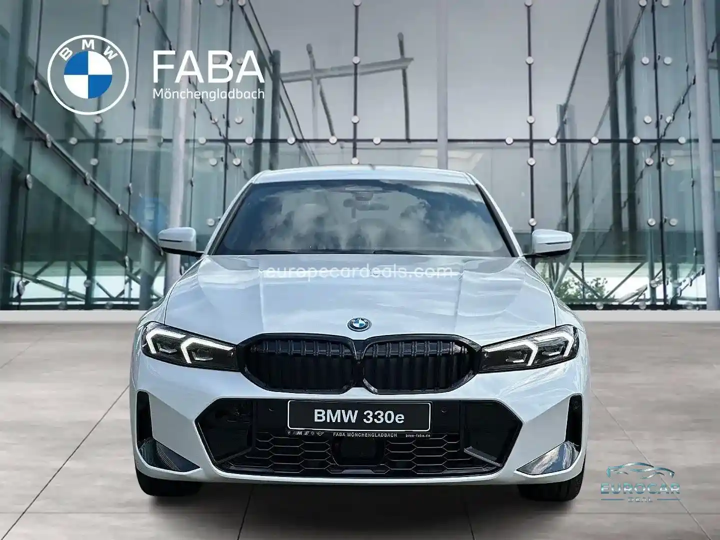 BMW 330