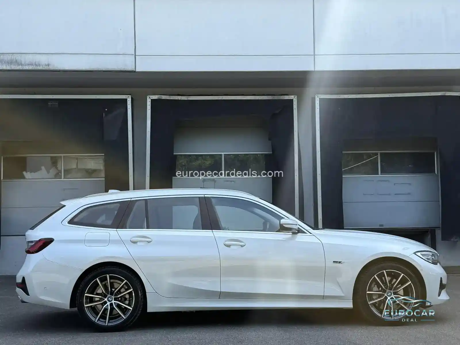 BMW 330