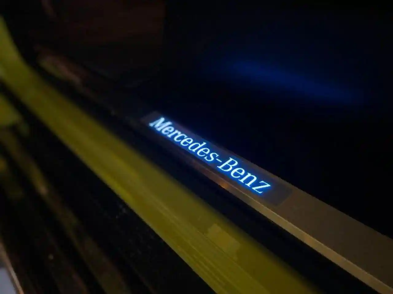 Mercedes-Benz G 500