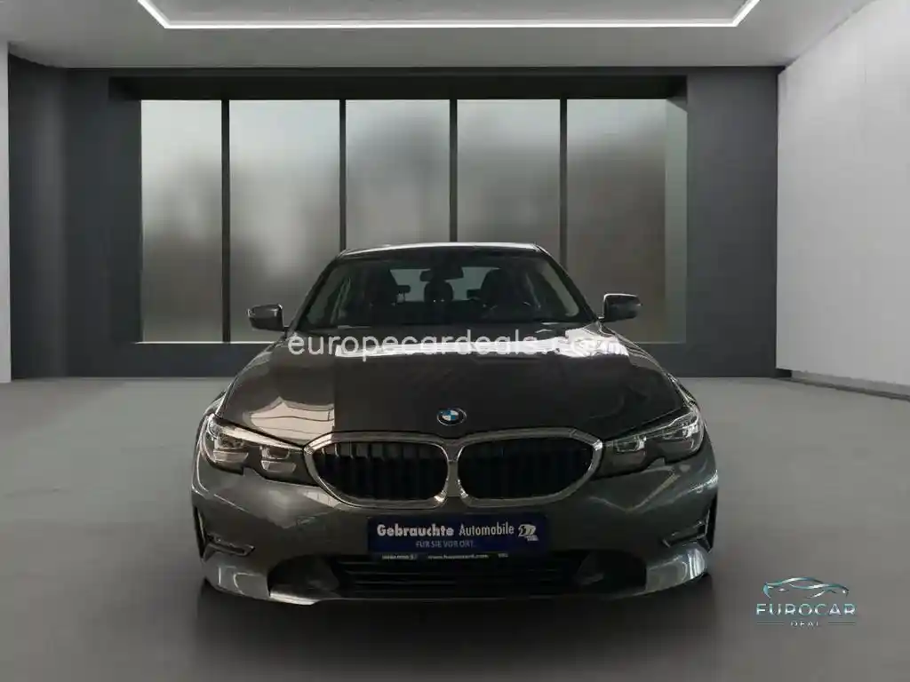 BMW 330