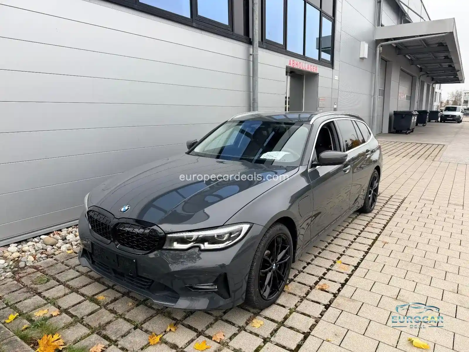 BMW 330