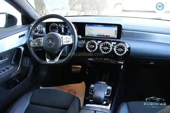 Mercedes-Benz CLA 220