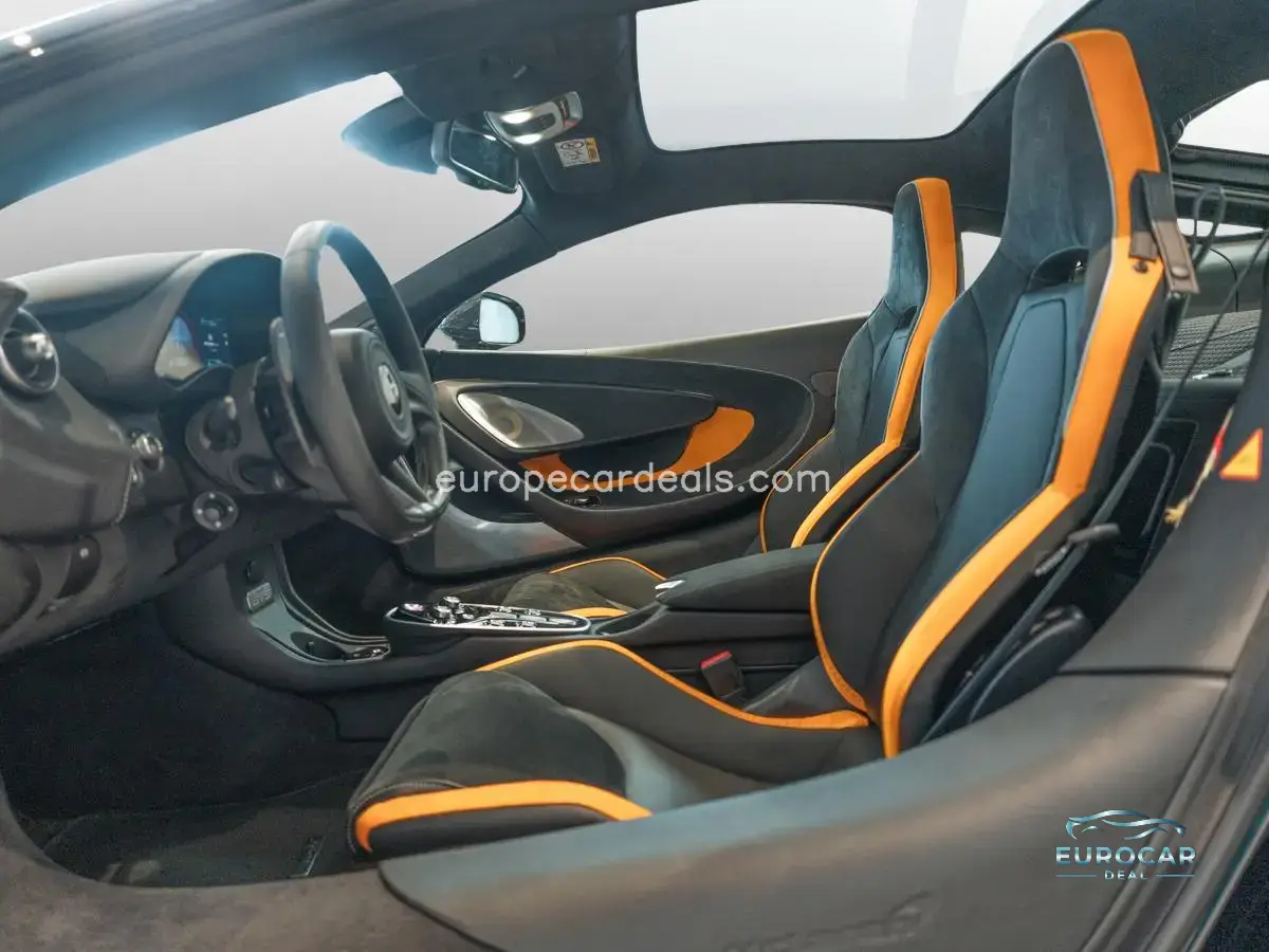 McLaren GT