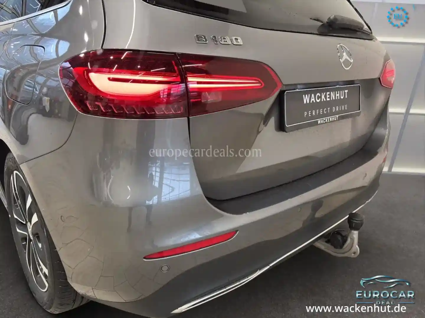 Mercedes-Benz B 180