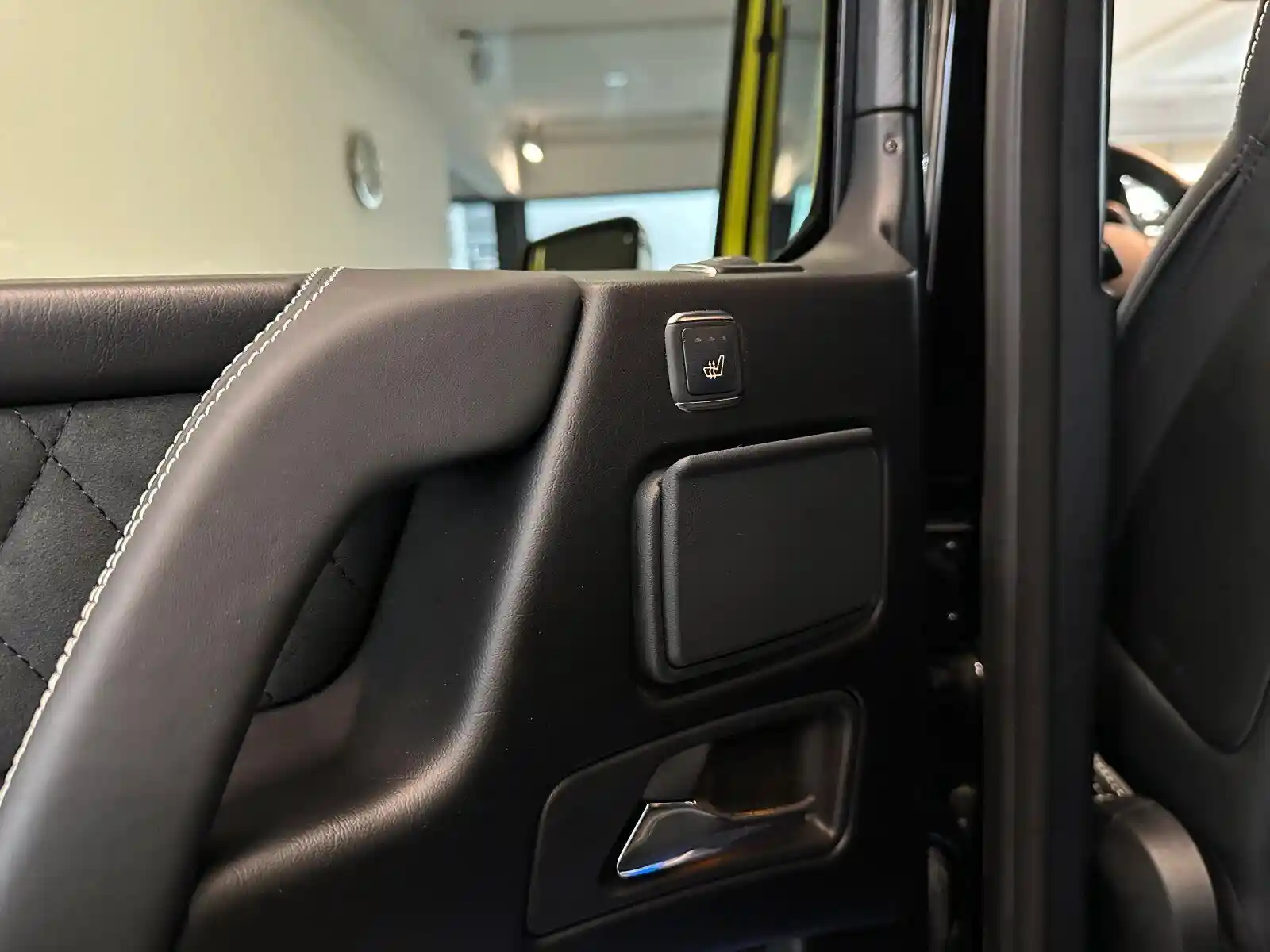 Mercedes-Benz G 500