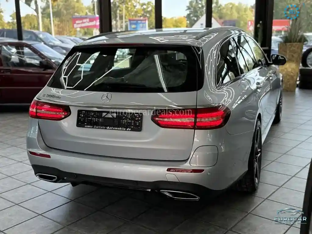Mercedes-Benz E 300