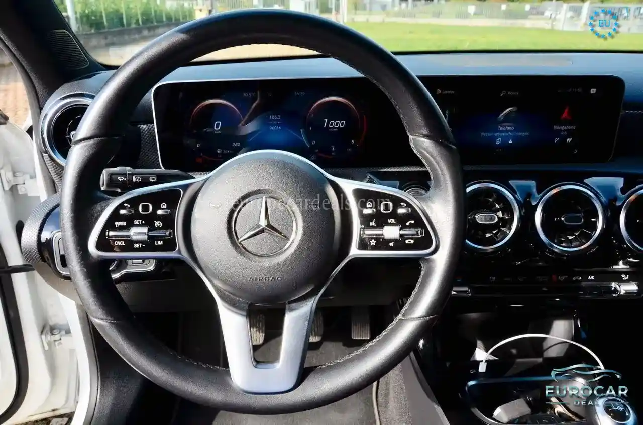 Mercedes-Benz A 180