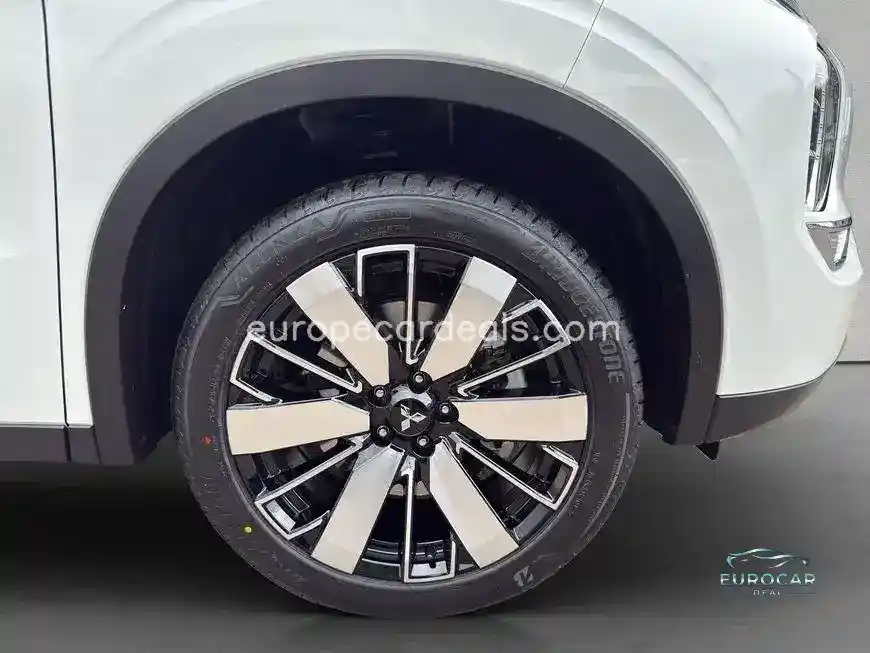 Mitsubishi Plug-in Hybrid Outlander