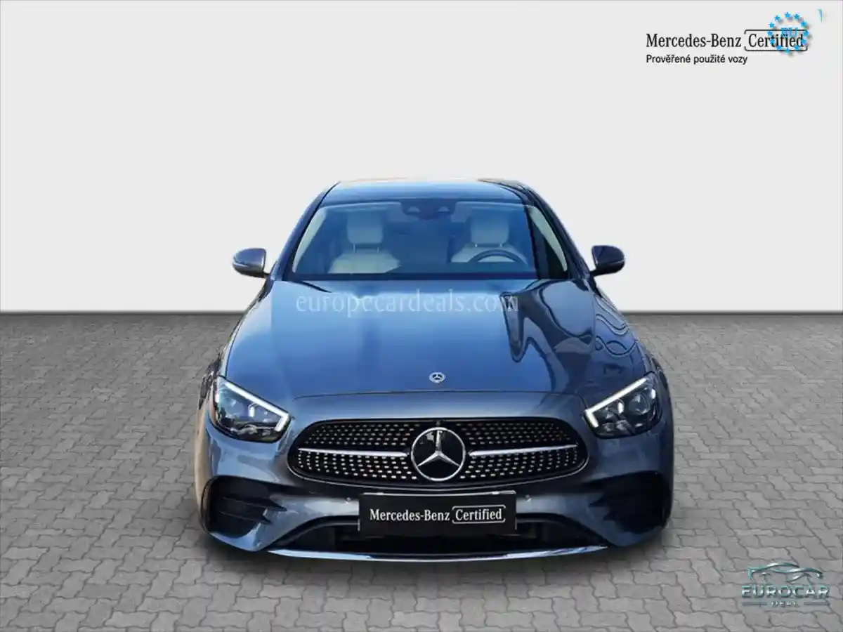Mercedes-Benz E 300