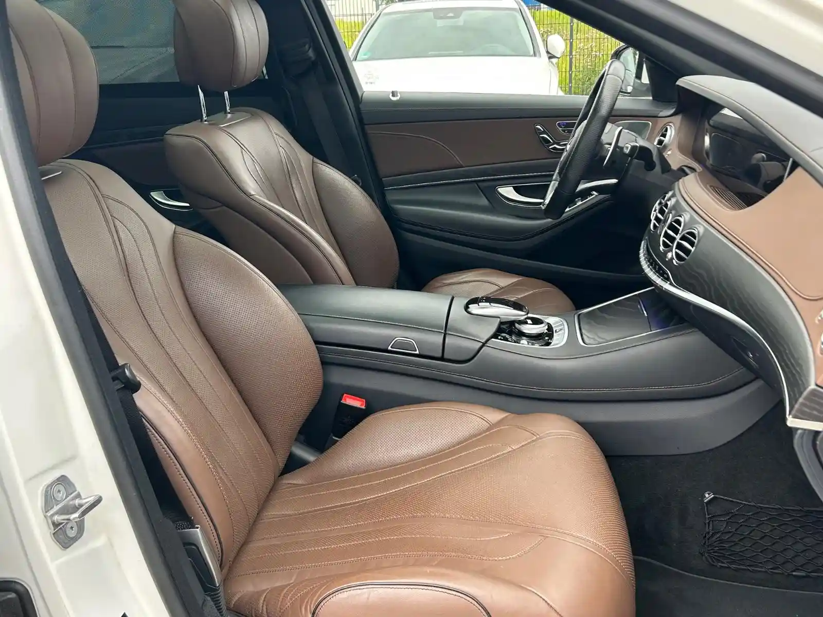 Mercedes-Benz S 560