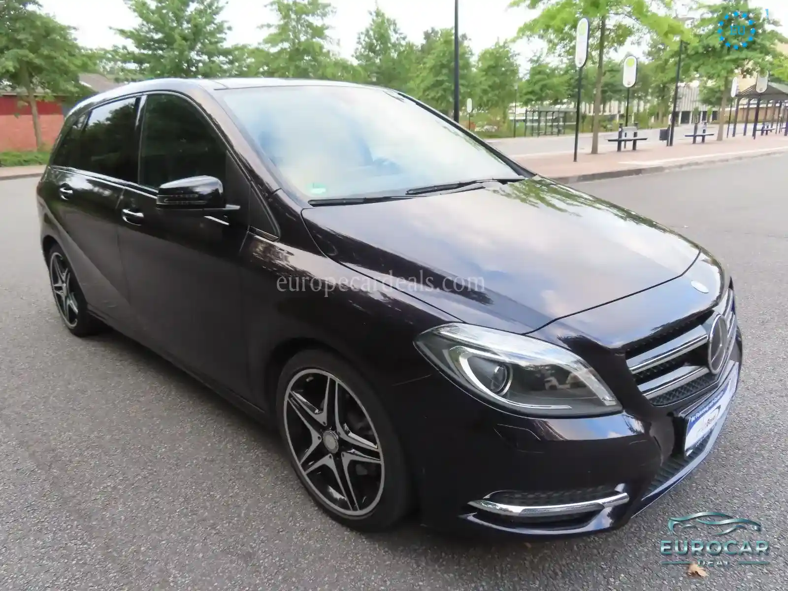 Mercedes-Benz B 180