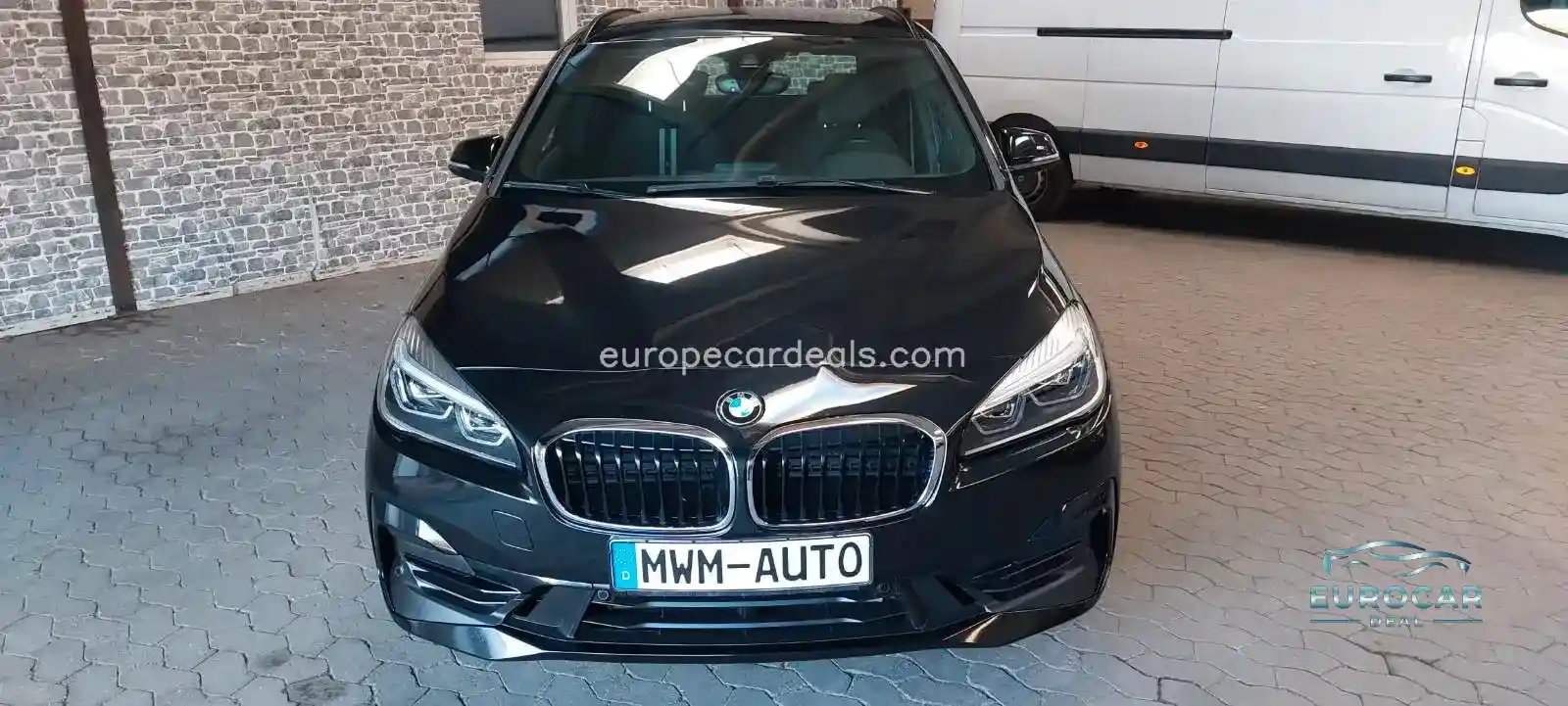 BMW 225