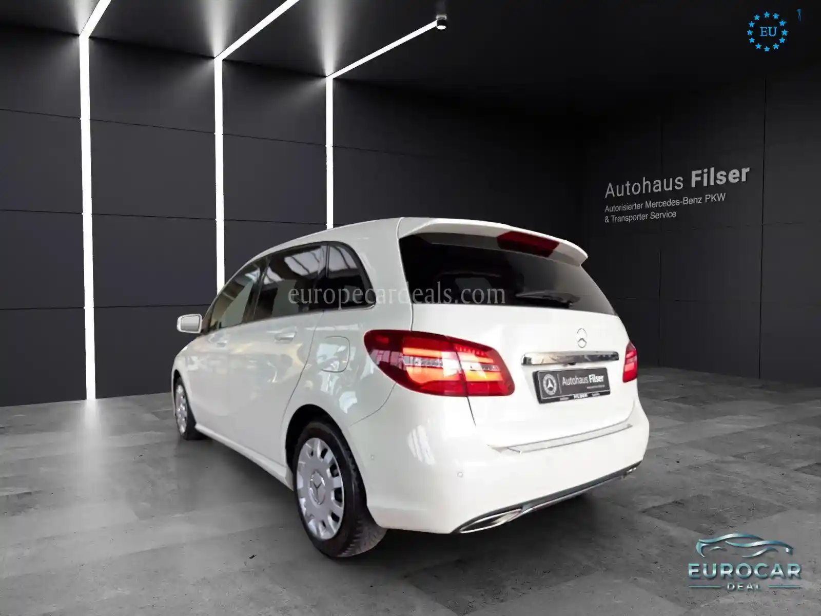 Mercedes-Benz B 180