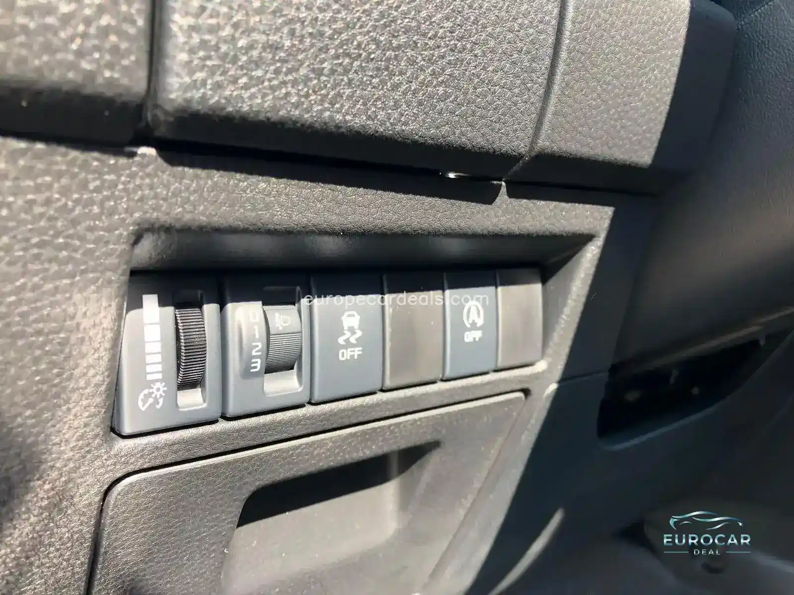 Single Cab 4×4 L + Kran +Pritsche