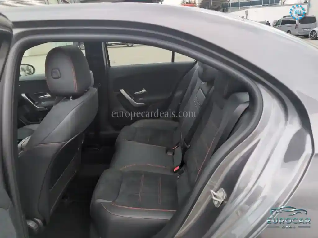 Mercedes-Benz A 220