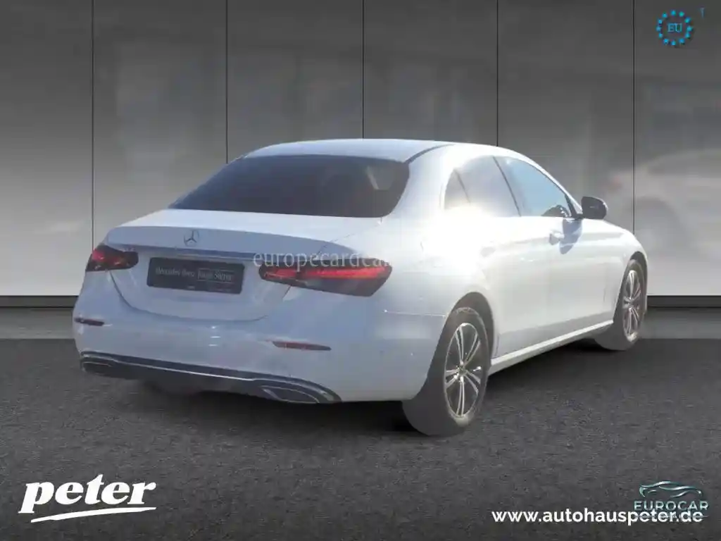 Mercedes-Benz E 220