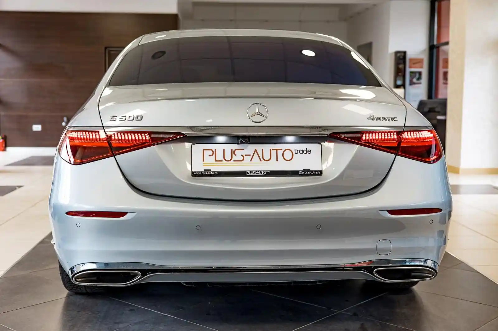 Mercedes-Benz S 500