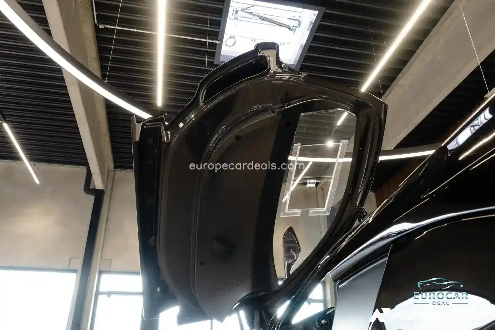 McLaren P1