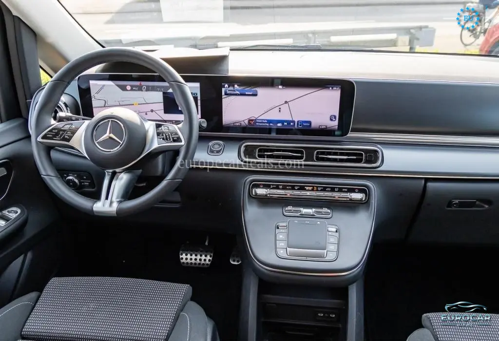 Mercedes-Benz V 220