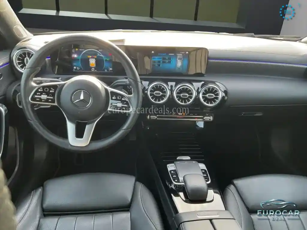 Mercedes-Benz A 220