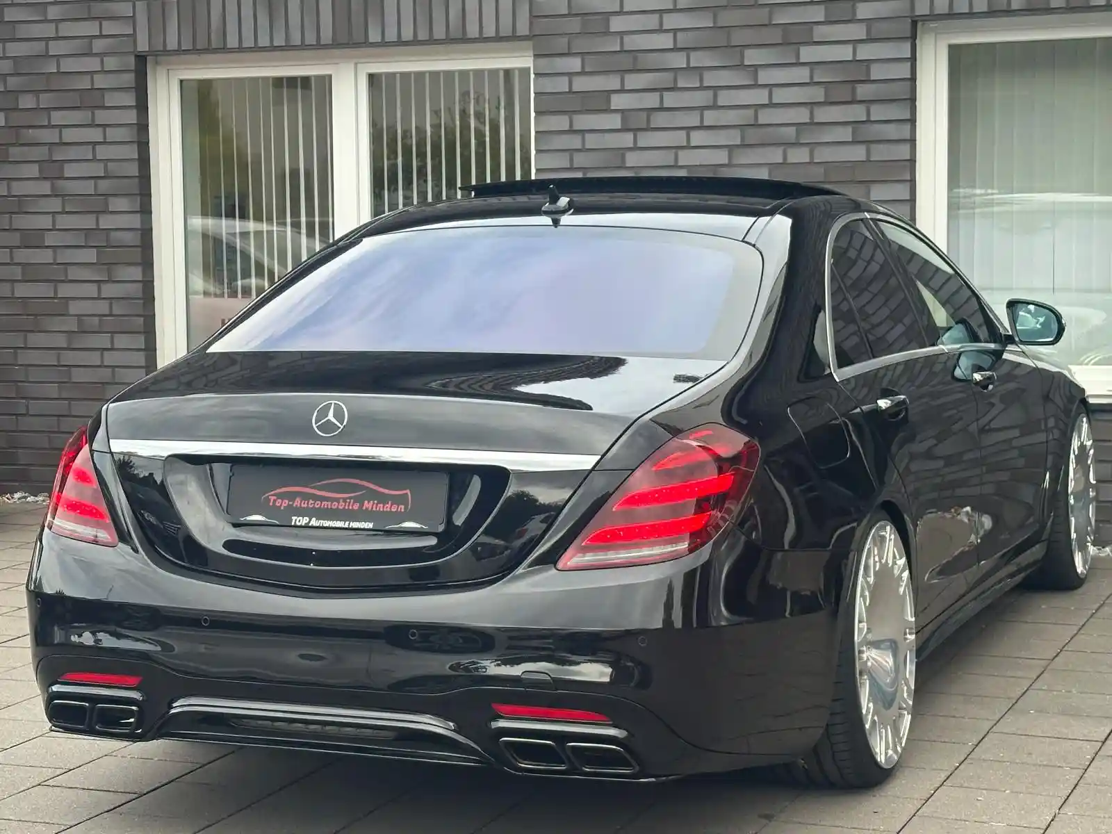Mercedes-Benz S 560