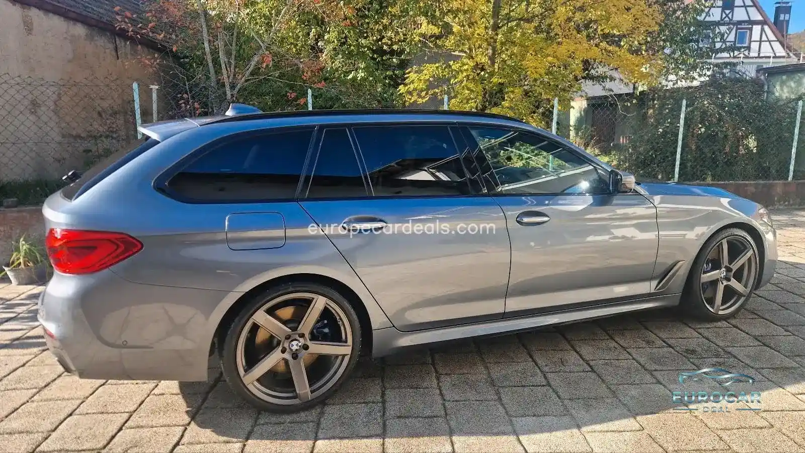 BMW M550
