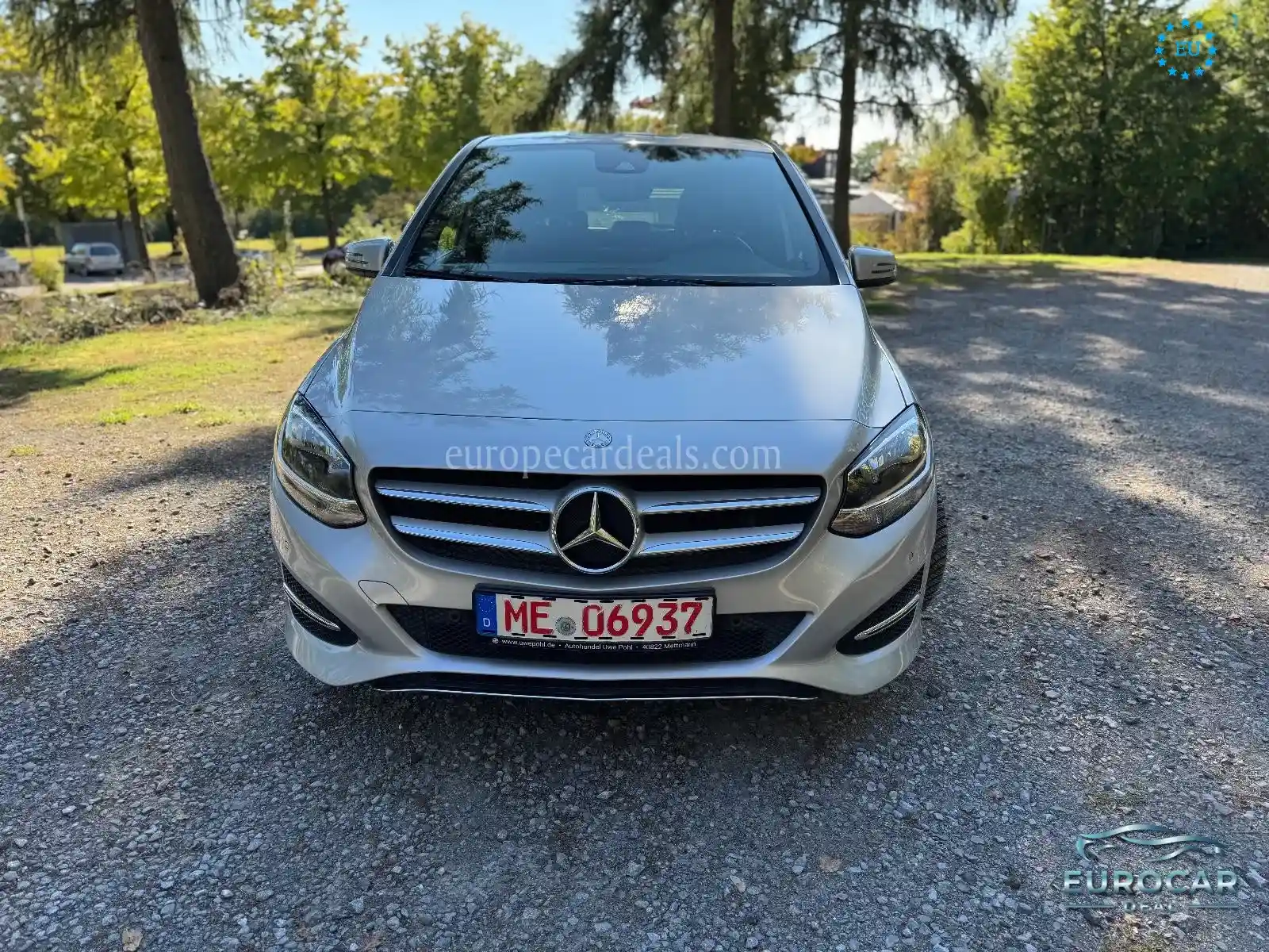 Mercedes-Benz B 180