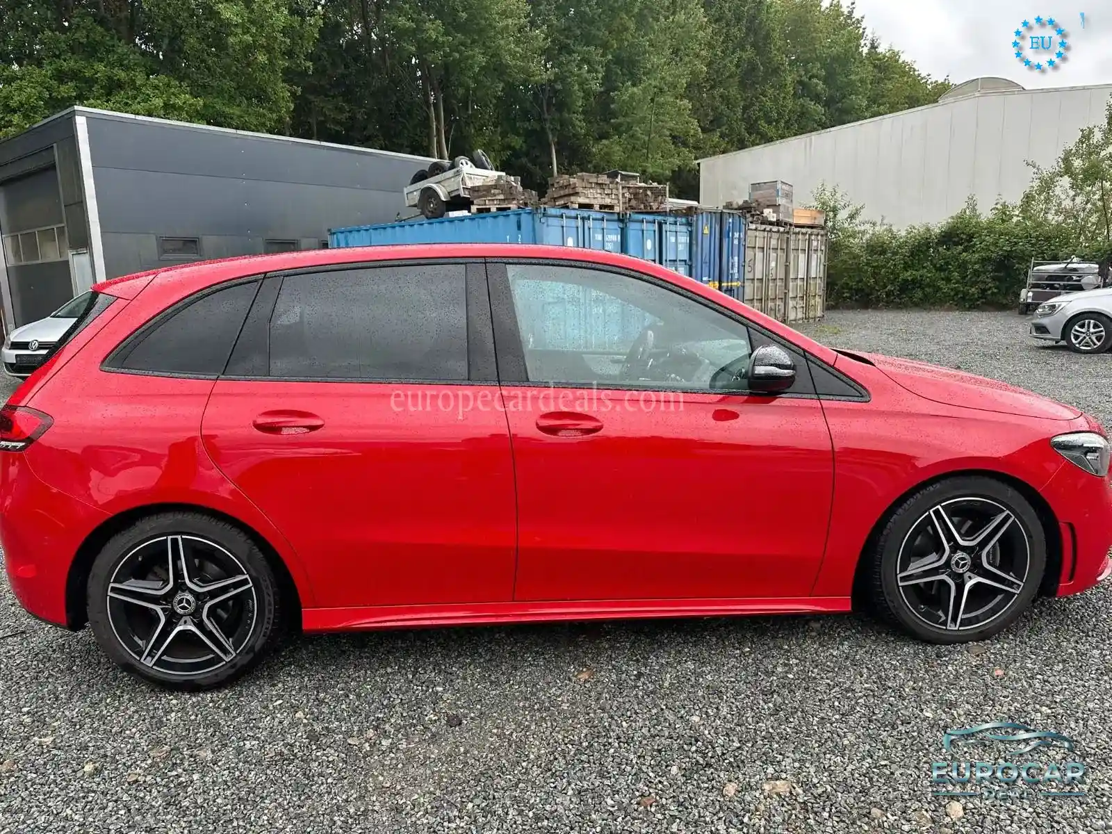 Mercedes-Benz B 180