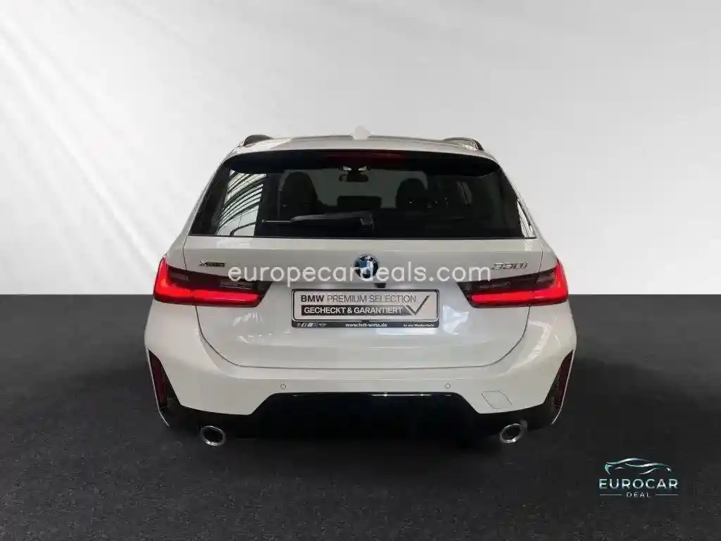 BMW 330
