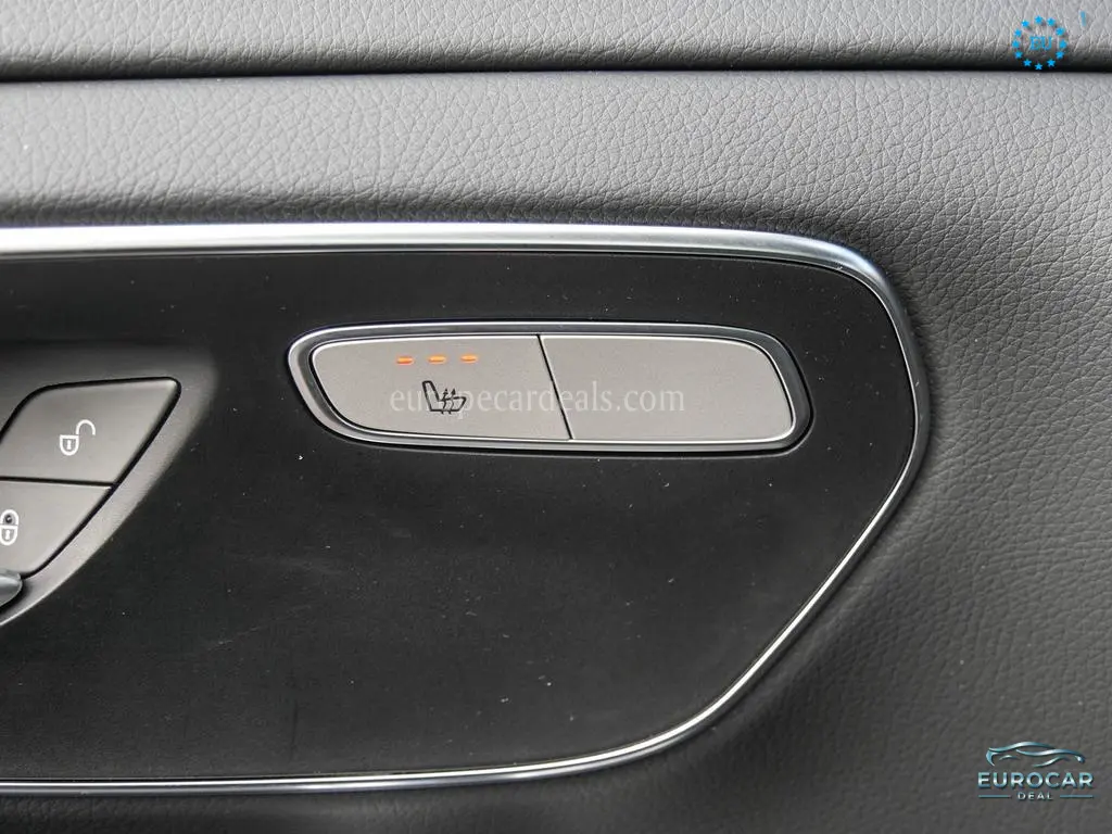 Mercedes-Benz V 220