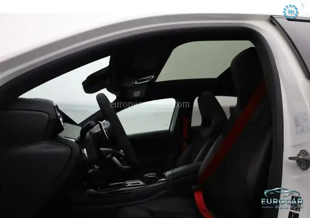 Mercedes-Benz A 45 AMG