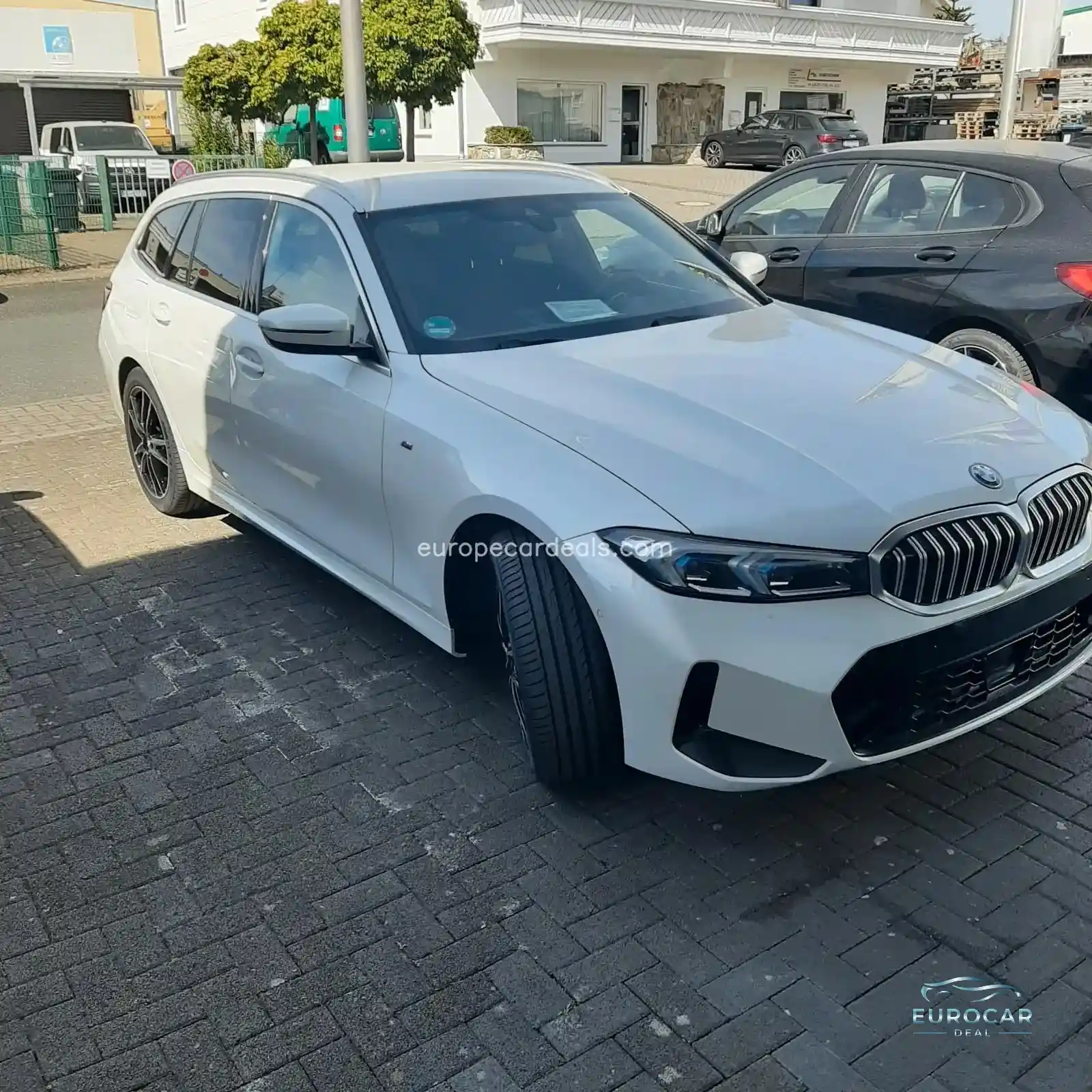 BMW 330