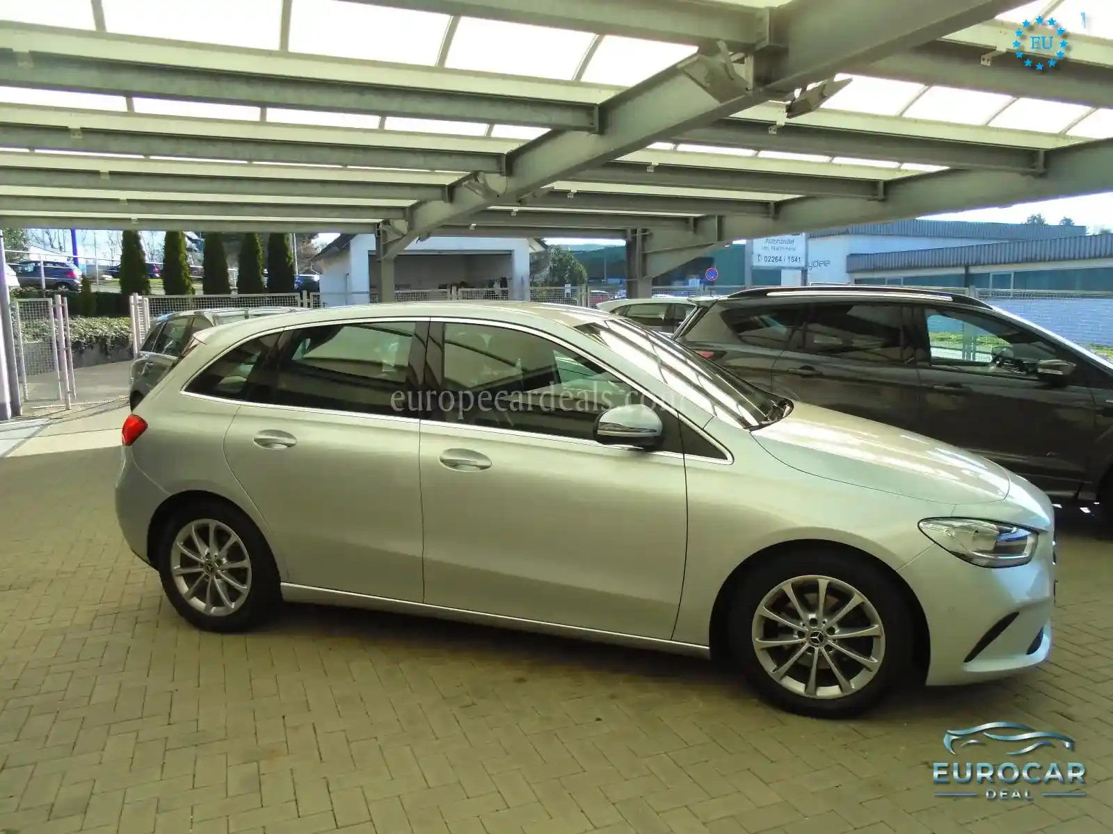 Mercedes-Benz B 180