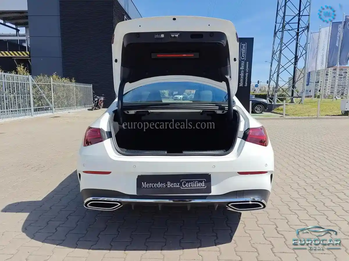 Mercedes-Benz CLA 200
