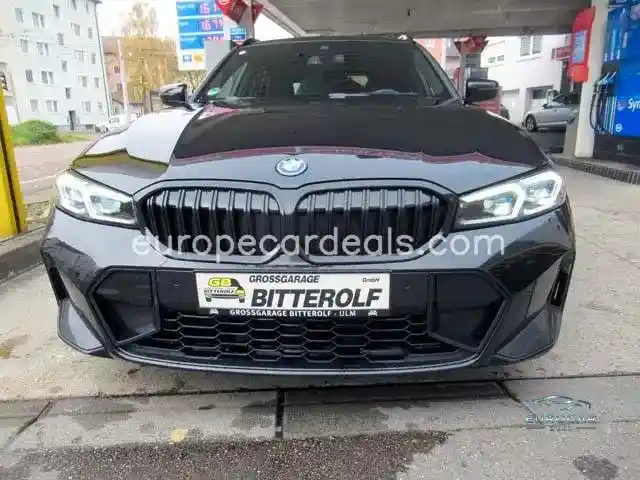 BMW 330