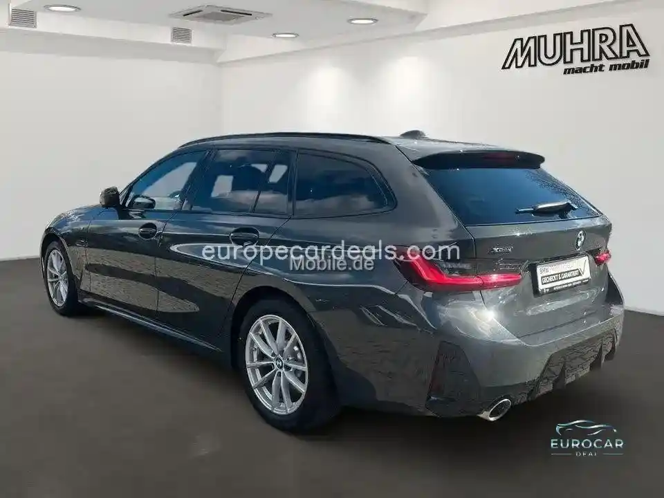 BMW 330