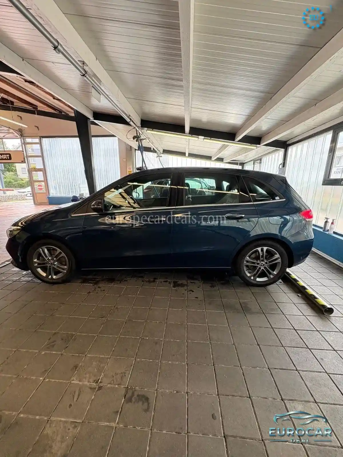 Mercedes-Benz B 200