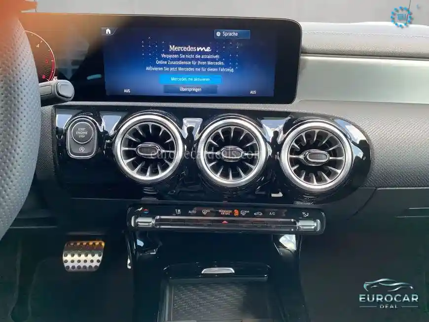 Mercedes-Benz CLA 180