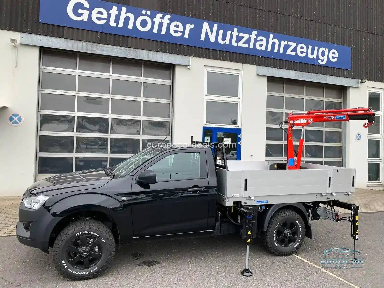 Single Cab 4×4 L + Kran +Pritsche