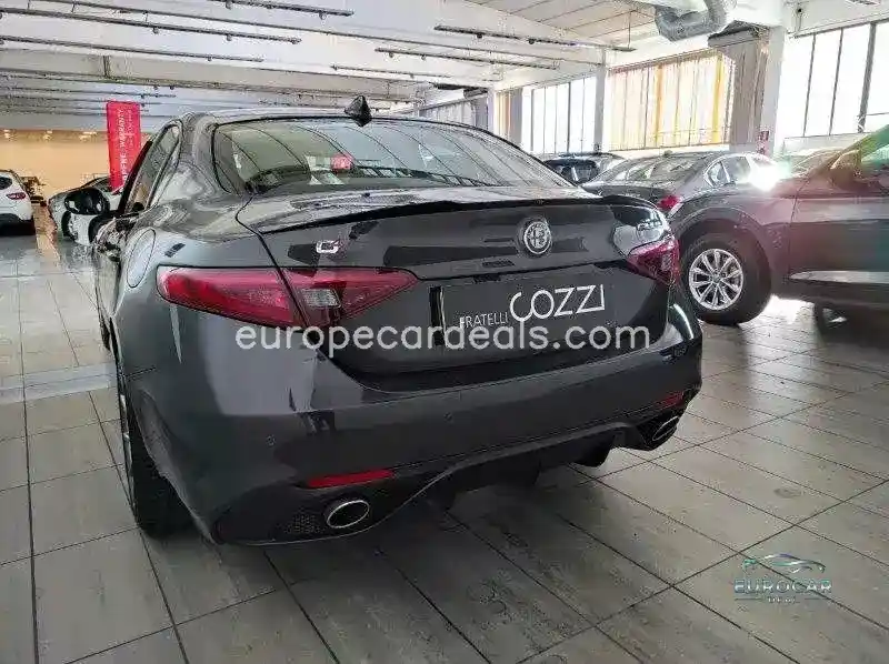 Alfa Romeo Giulia