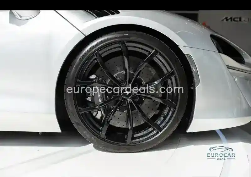 McLaren Artura