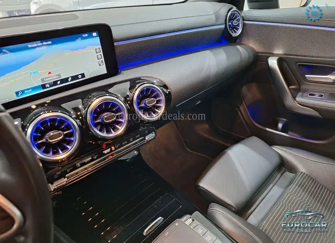 Mercedes-Benz CLA 200