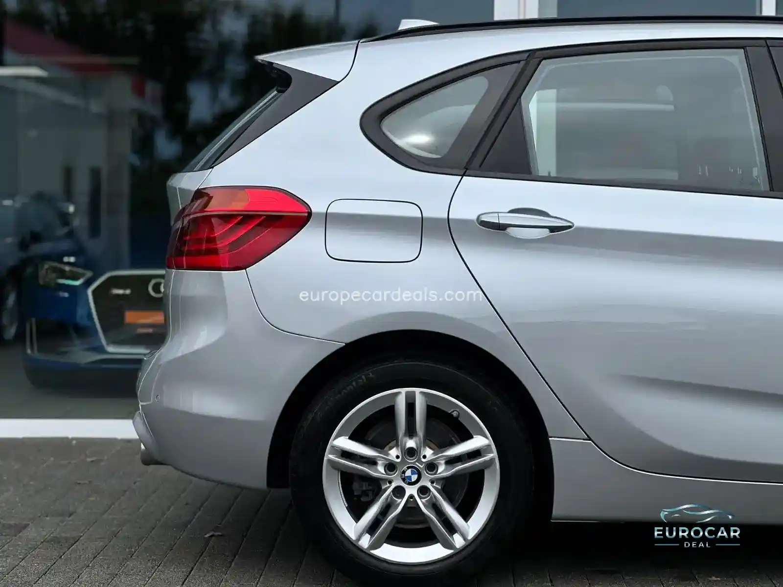 BMW 218