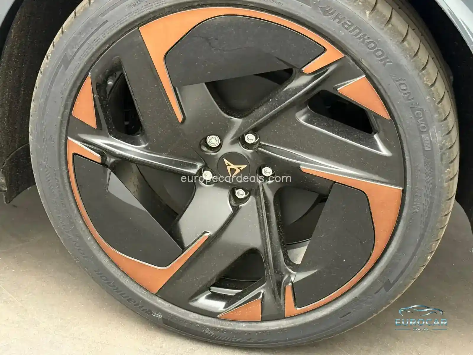 Cupra Tavascan
