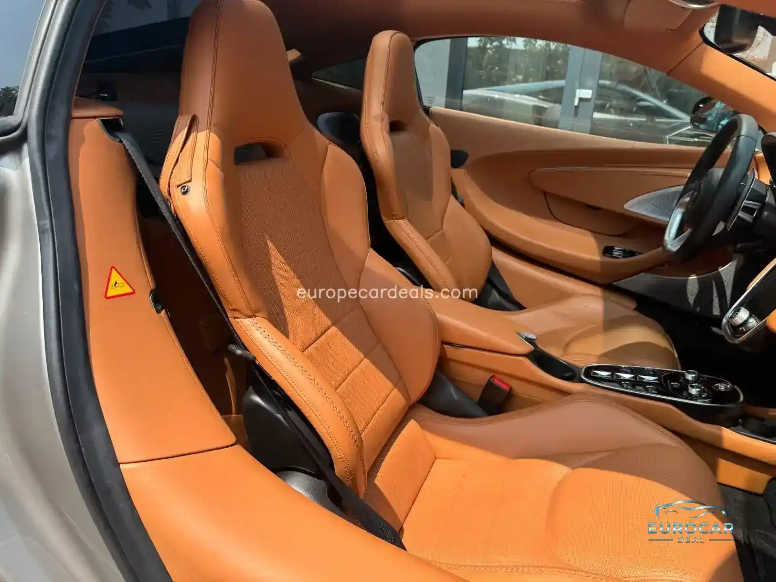 McLaren GT